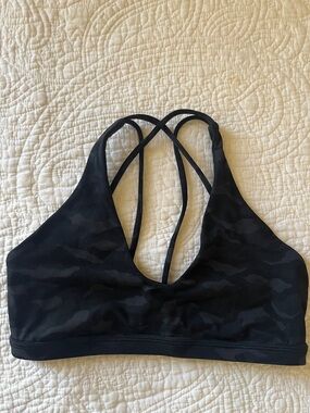 NWOT Black Camo Strappy sports bra Lululemon